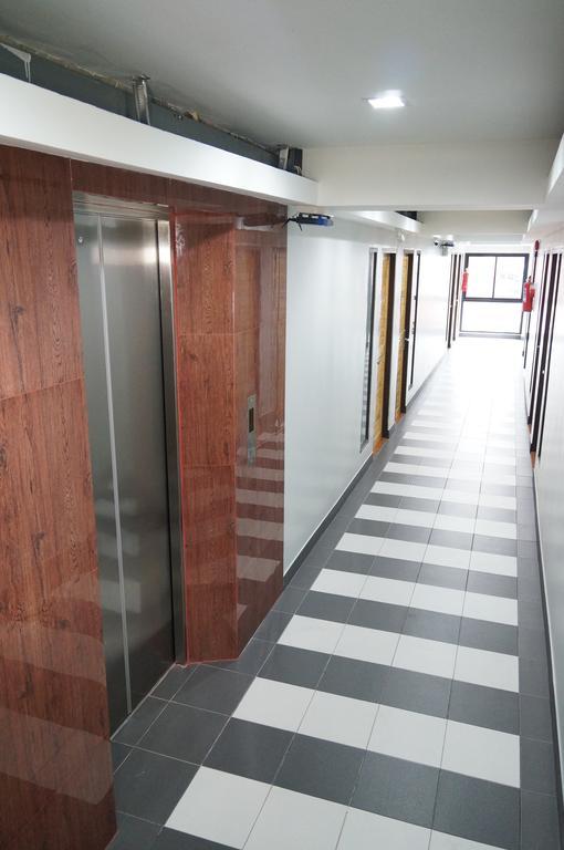 Ma Non Nont Hotel & Apartment Nonthaburi Luaran gambar